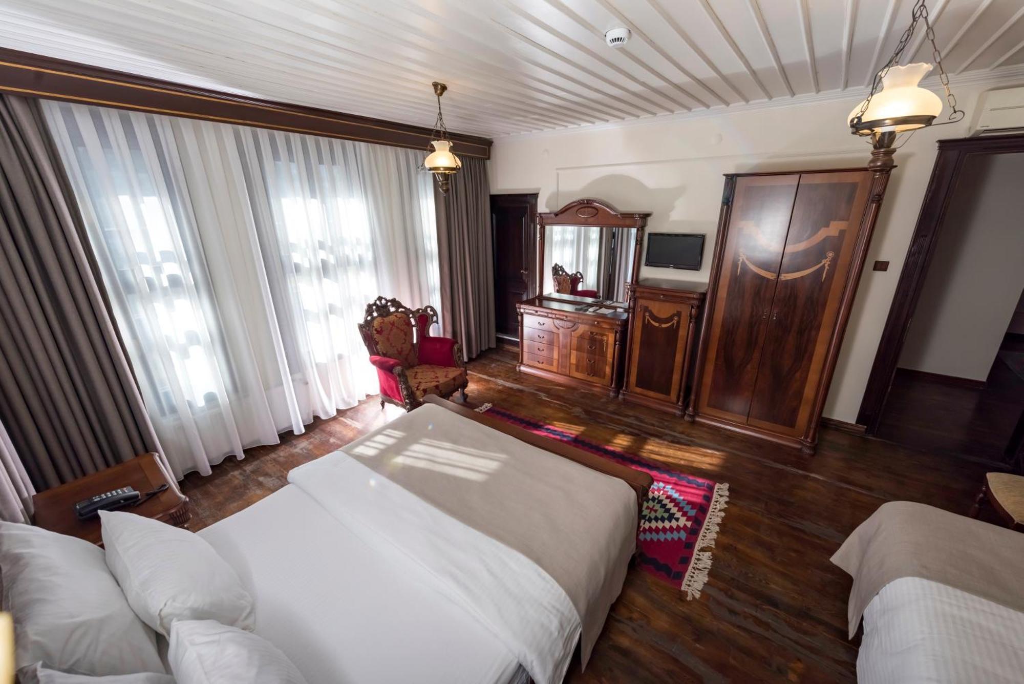 Katre Tasodalar Hotel Edirne Bagian luar foto